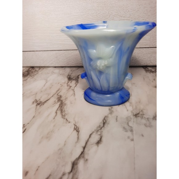 Vintage Blue and White Small Slag Glass Daffodil Vase - Picture 3 of 6